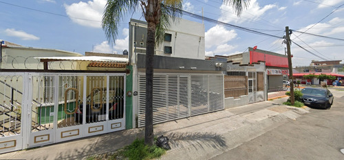 Casa En Venta De Remate Bancario, C. Presa El Tintero 1031, Los Arrayanes, 44765 Guadalajara, Jal. Jmjc12