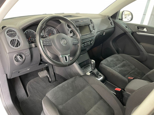 Imagem 5 de 10 de Volkswagen Tiguan 2.0 Tsi 16v Turbo Gasolina 4p Tiptronic