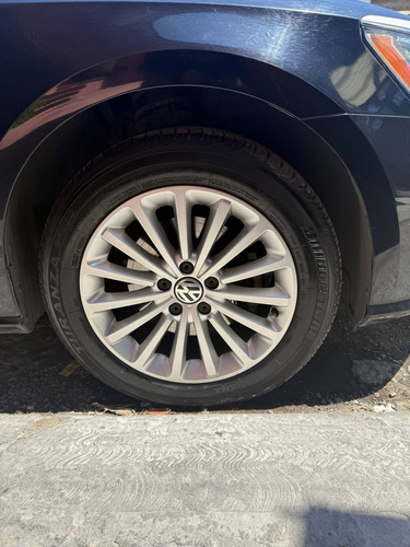 Volkswagen Passat 2.5 Tiptronic Highline At
