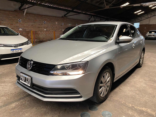 Volkswagen Vento 2.0 Advance 115cv 2015