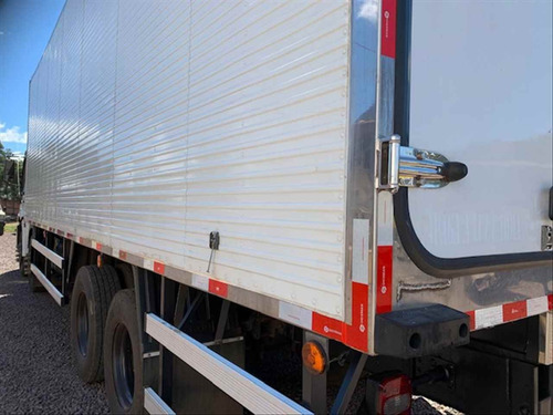 Carroceria Sobre Chassi Truck Bau Frigorifico