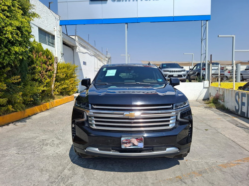 Chevrolet Suburban 6.2 V8 High Country At