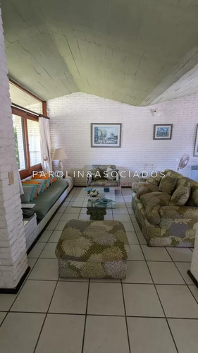 Venta De Casa 4 Dormitorios En Zona Paradas, Proxima Al Mar.