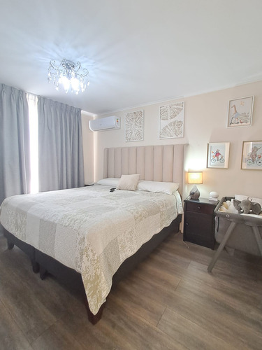 Venta Amplia Casa Sector Costa Laguna