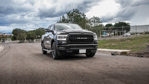 Imagen 1 de 15 de Dodge Ram 1500 4x4 Crew Cab Mild Hybrid Laramie Sport 2020