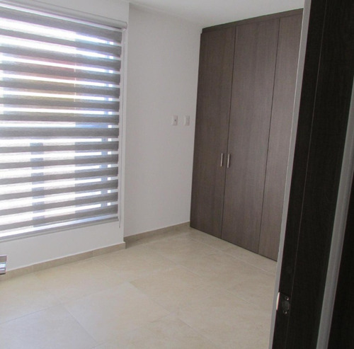 Aprovecha Casa En Residencial El Refugio Querétaro Posesión Ante Notario Público Ojac-a-504