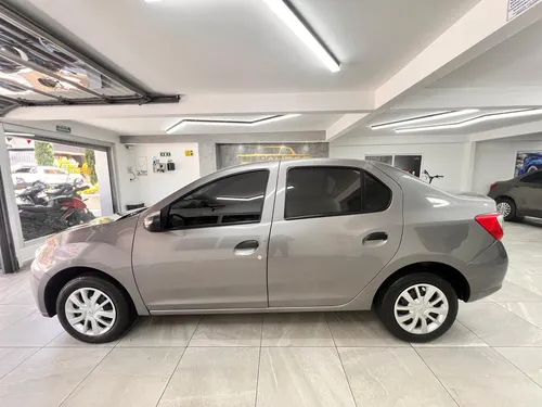 Renault Logan Mt 2022