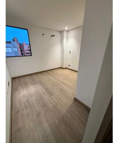 Venta De Penthouse En Laureles, Piso Con Terraza Y Jacuzzi, Medellín