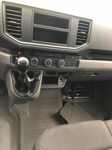 Imagen 8 de 15 de Volkswagen Crafter Cargo Van 3.8 Cab Extendida 2020