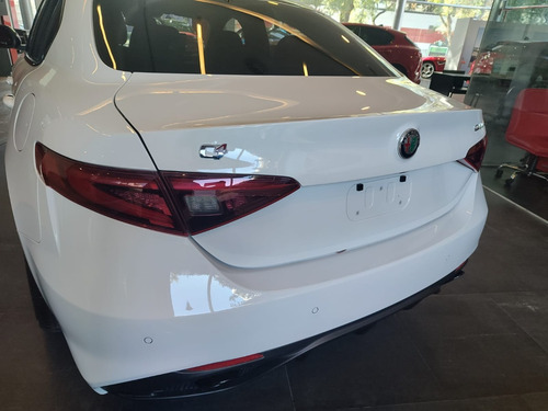 Alfa Romeo Giulia 2.0 280cv Veloce