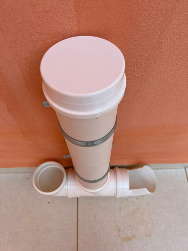 Comedero automático para perros y gatos suspendido color blanco