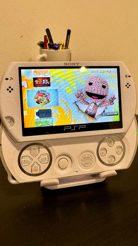 Sony Psp Go 16gb Standard Color Blanco Blanco