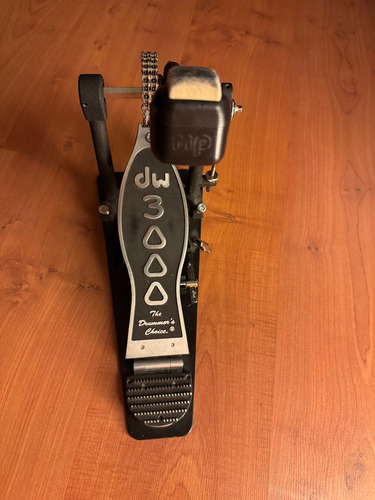 Pedal De Bombo Sencillo Dw Serie 3000 (Usado)