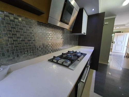 Imagen 21 de 22 de Apartamento En Alquiler En La Sagrada Familia Vanessa Suarez