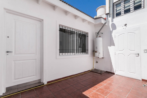 Depto. Tipo Casa 3 Amb. En Lanús Centro