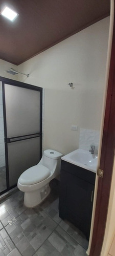 Imagen 2 de 12 de Se Alquila Casa En Belen