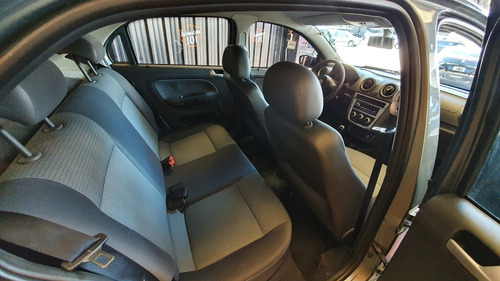Volkswagen Gol Trend 1.6 Pack I 101cv 2012