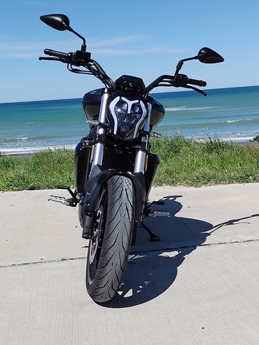 Imagen 7 de 11 de Benelli 502c