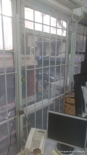 Local Con Oficinas Y Deposito