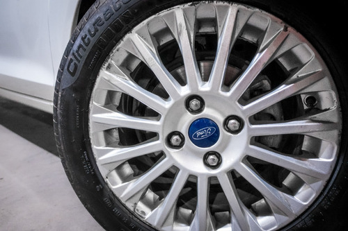 Imagen 8 de 8 de Ford Fiesta Se Plus