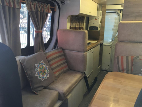 Completo Motorhome Ideal Para Pareja Y Un Niño