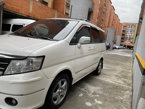 Camioneta Dfsk Donfeng Modelo 2015, 7 Pasajeros