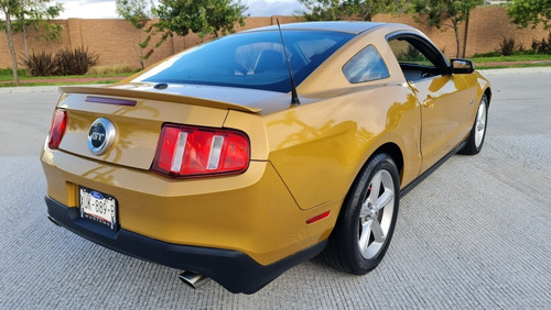 Imagen 10 de 15 de Ford Mustang 2010 4.6 Gt Equipado Piel Mt