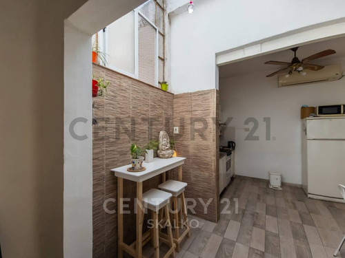 Venta Departamento Pasillo 3 Dormitorios En Arroyito