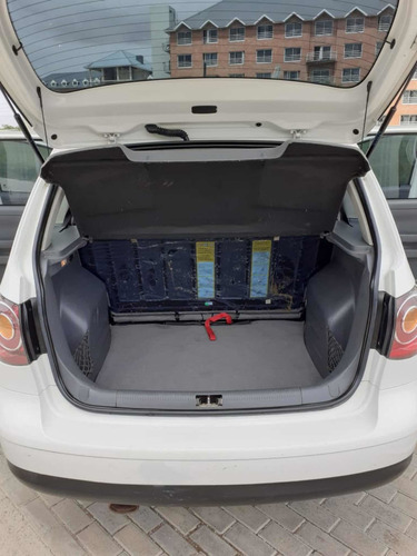 Volkswagen Suran 1.6 I Comfortline 90a 2009