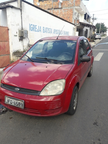 Imagem 6 de 7 de Ford Fiesta 2004 1.0 Personnalité 5p
