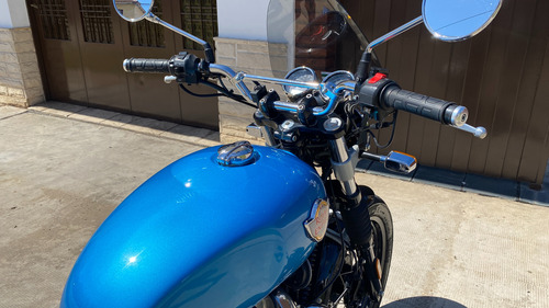 Royal Enfield Interceptor 650 Hermosa