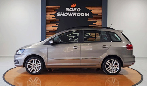 Imagen 2 de 25 de Volkswagen Suran 1.6 Highline Msi 110cv 2017