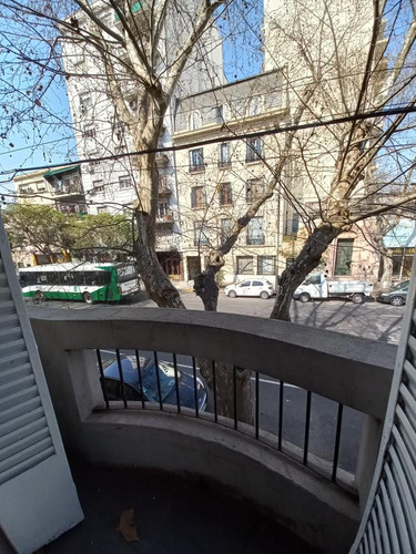 Almagro 4 Ambientes Divinos, Con Terraza Propia De 140 M2!!! Sup Cubierta 142 M2 Super Luminoso