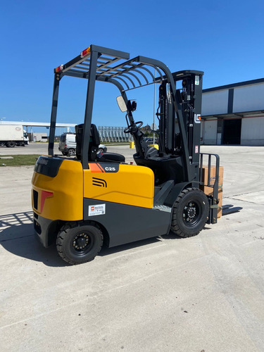 Autoelevador Liugong Eléctrico Bateria Plomo / Litio 2500kg