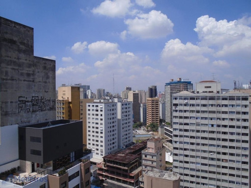 Apartamento, Prédio Misto, 01 Dormitório, A 200 Metros Metrô República, Vdto. 09 De Julho-centro. - Md830