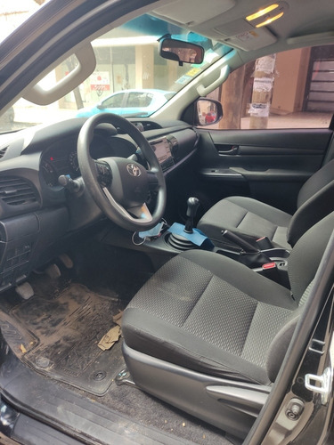 Imagen 11 de 15 de Toyota Hilux 2017 Dx 4x2 (oportunidad)