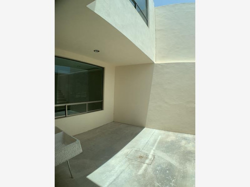 Imagen 7 de 12 de Casa Sola En Venta Priv. Res. Monte Novo Con Alberca Y Áreas Verdes. 3 Recámaras.