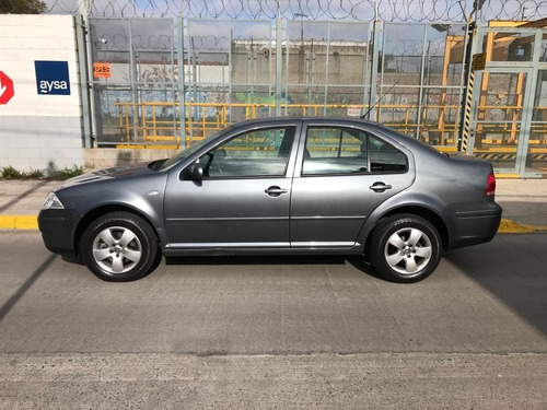 Imagen 2 de 16 de Volkswagen Bora 2.0 Trendline Mt / Nafta / 2009