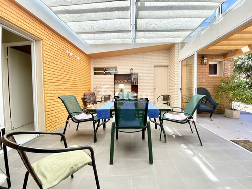 Hermosa Casa En San Rafael, 4 Dormitorios *- Ref: 1612