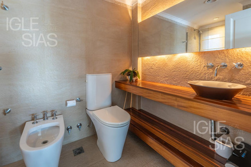 Casa Al Lago En Alquiler Y Venta En Los Castores