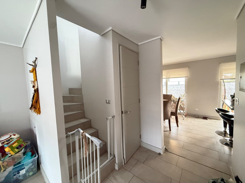 Vendo Linda Casa Condominio 3d 3b Con Laguna Ayres Chicureo