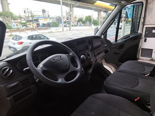 Iveco Daily 35s14 Ano 17 Bau . Unico Dono .