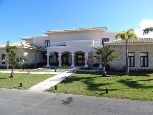 Imagen 8 de 14 de Villa En Venta En Punta Cana, 5hab, Vista Al Campo De Golf