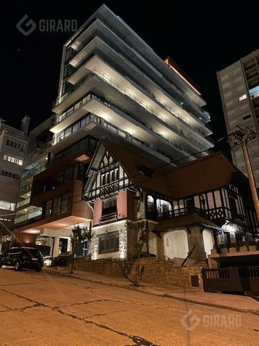 Edificio Malecon Varese, Venta De 2 Amb.