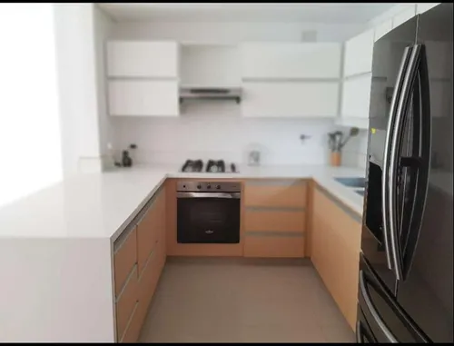 Vendo Apartamento Con Terraza En El Poblado- Los Balsos, Medellin.