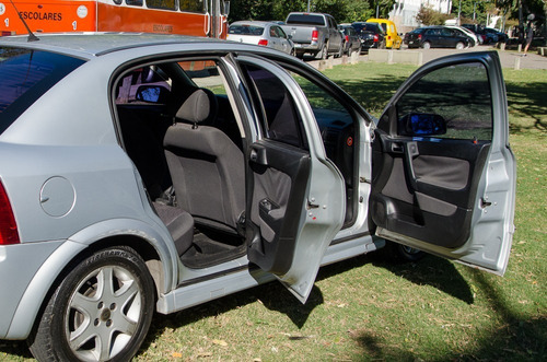 Chevrolet Astra