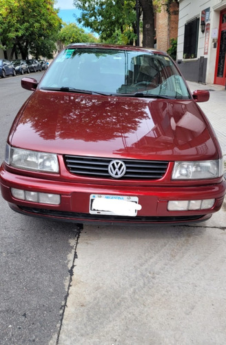 Volkswagen Passat 2.0 I