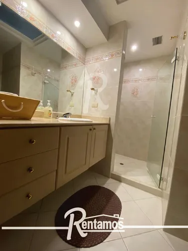 Casa En Arriendo/venta En El Poblado. Cod A9967