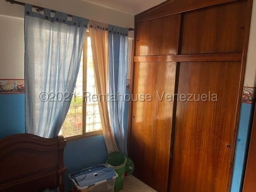 Imagen 11 de 18 de Casa En Venta 22-19233 María Santaella 0414-3188350 0412-3625141