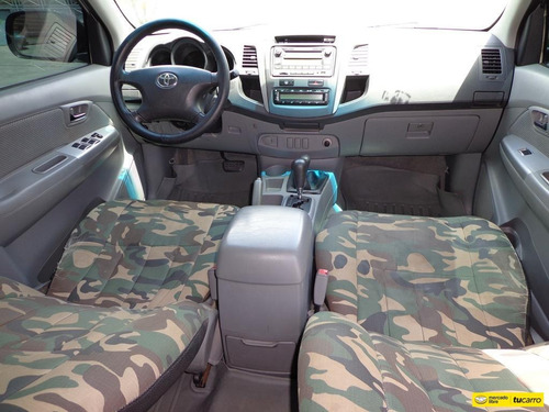 Toyota Hilux Kavak Automático 4x4